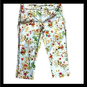DISNEY Alice Through the Looking Glass white floral capri pants size 14